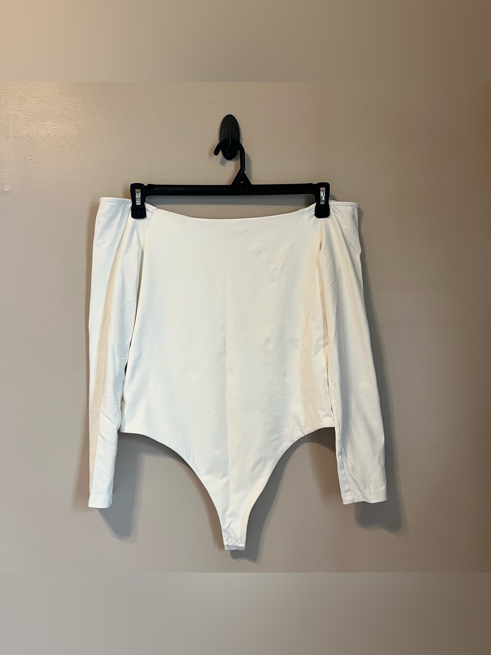 nuuds off the shoulder bodysuit - size L